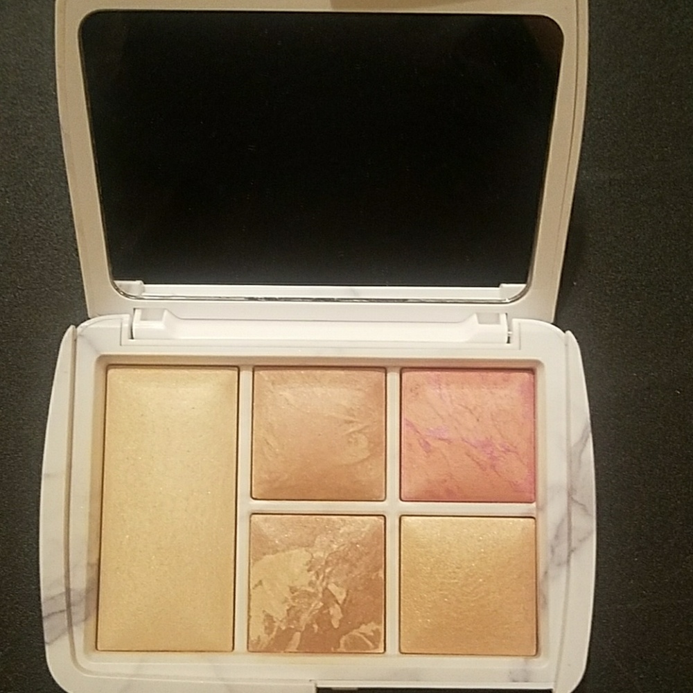 Hourglass Ambient lighting palette